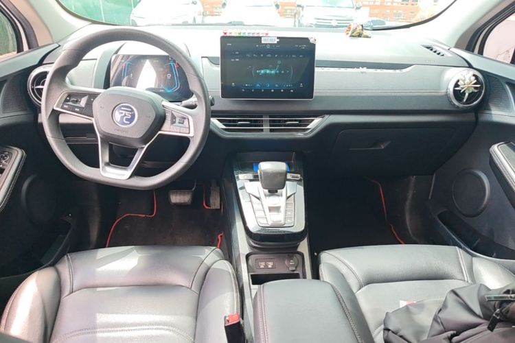 BYD Yuan New Energy 2019 #12 BYD Yuan New Energy 2019 car image #12