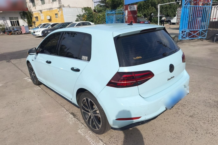 Volkswagen Golf 2019 #5 Volkswagen Golf 2019 car image #5