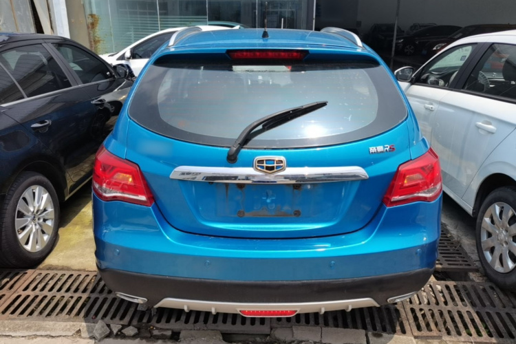 GEELY Emgrand 2016 car image #6
