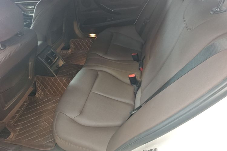 BMW 3 Series 2018 #17 BMW 3 Series 2018 car image #17