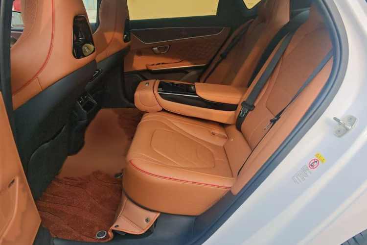 BYD Han 2022 car image #9