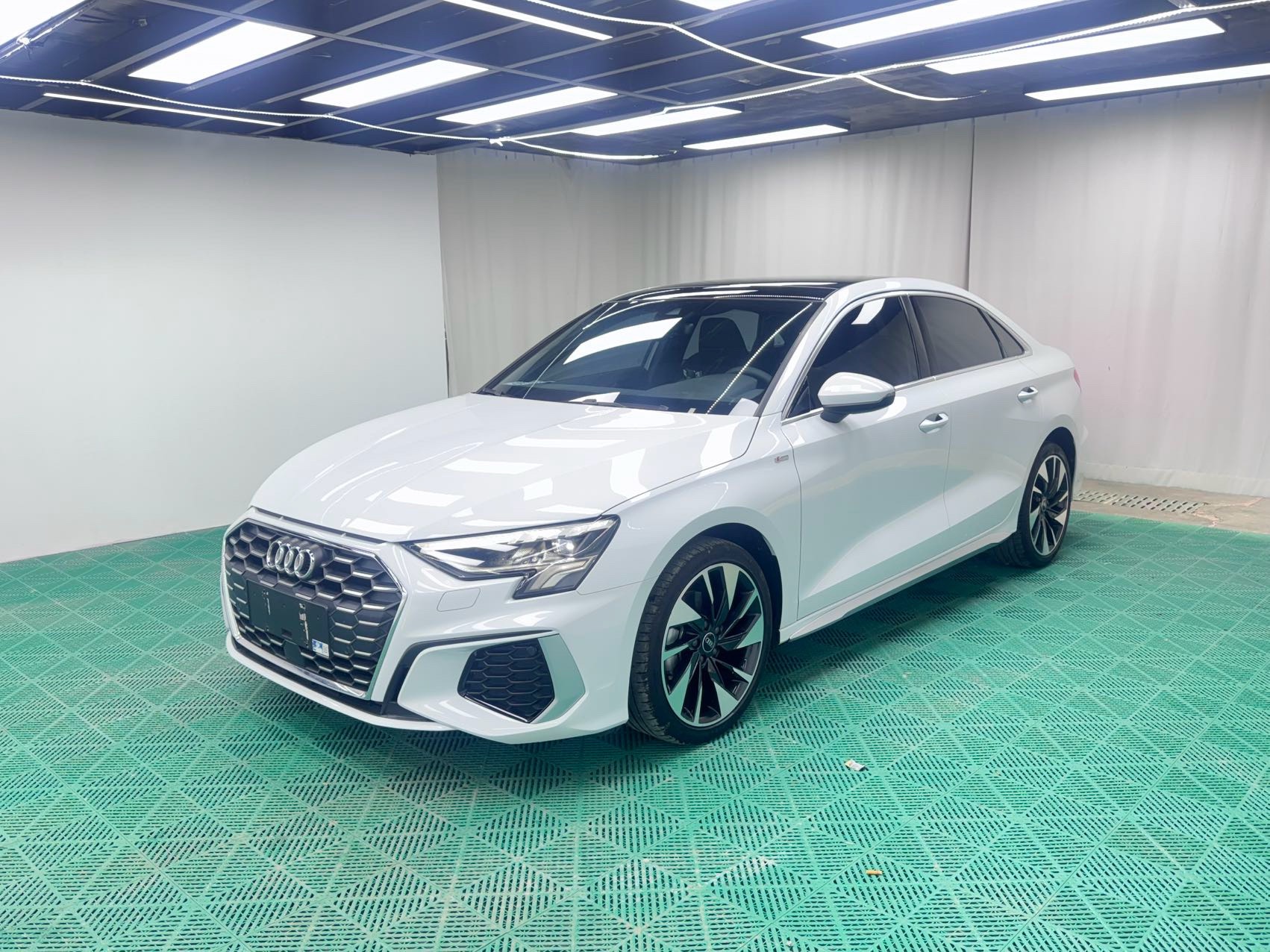2022 2022 car image