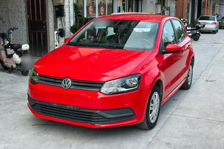 Volkswagen Polo 2018 car image #2