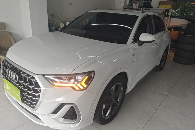 Audi Q3 2023 #2 Audi Q3 2023 car image #2