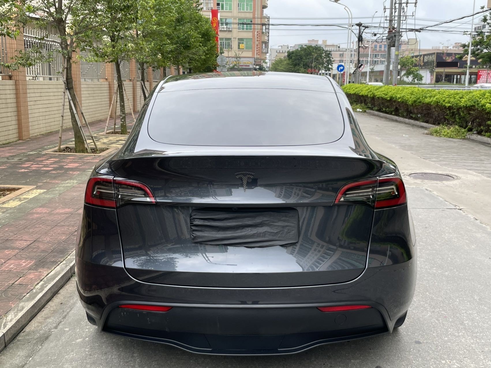 Tesla Model Y 2024 car image #8