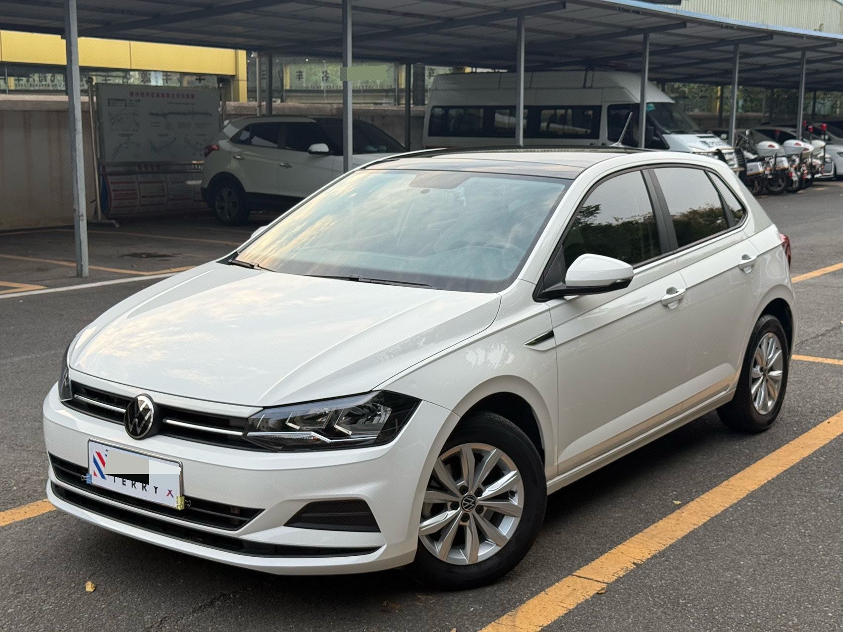 Volkswagen Polo 2022 car image 