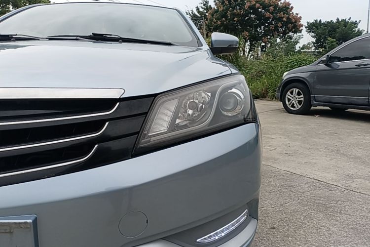 GEELY Emgrand 2015 #23 GEELY Emgrand 2015 car image #23