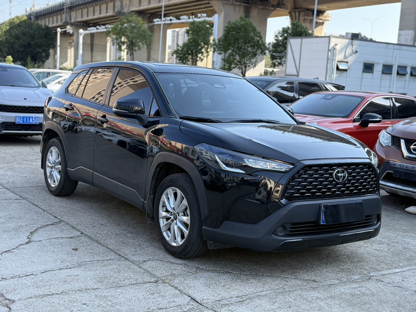 Toyota Corolla Cross 2024 immagine di auto 