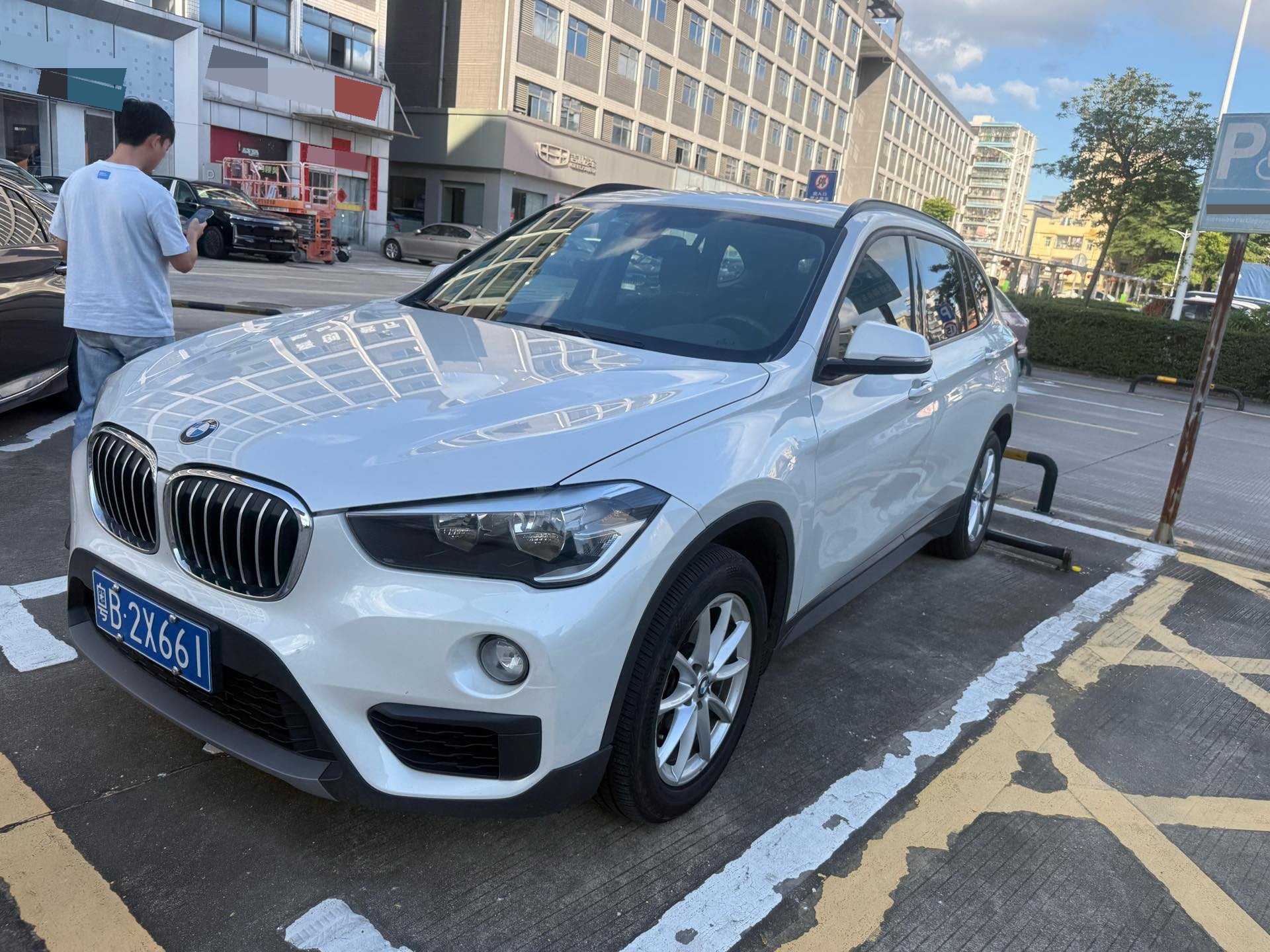 BMW X1 2016 car image 