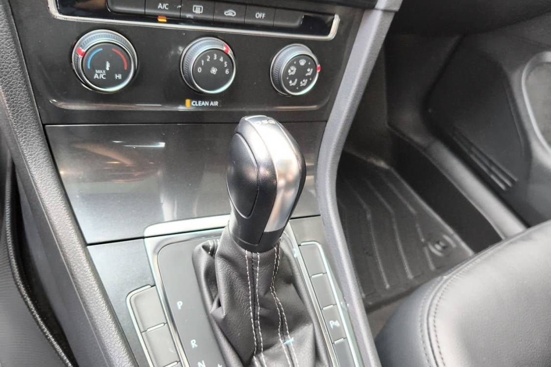 Volkswagen Golf 2017 #29 Volkswagen Golf 2017 car image #29