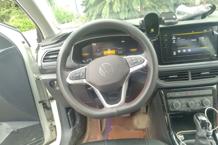 Volkswagen Tharu 2025 #12 Volkswagen Tharu 2025 immagine di auto #12