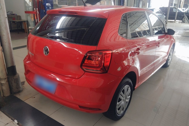 Volkswagen Polo 2016 car image #7