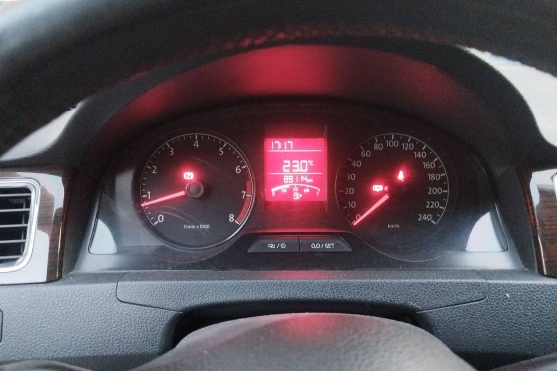 Volkswagen Santana 2015 car image #24