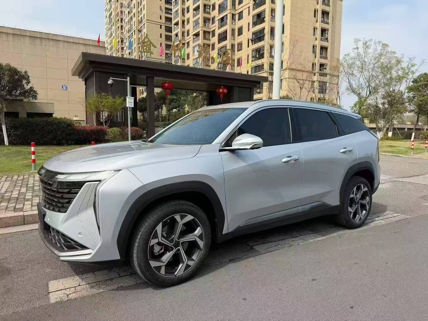 GEELY Boyue L 2025 car image 