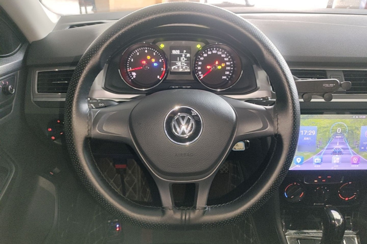 Volkswagen Bora 2021 car image #11
