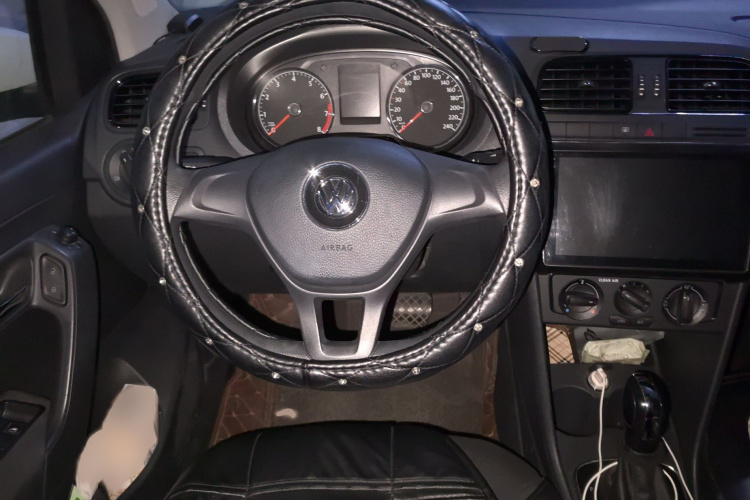 Volkswagen Polo 2017 #15 Volkswagen Polo 2017 car image #15