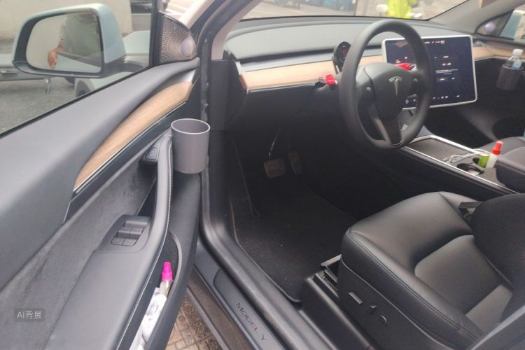 Tesla Model Y 2022 #18 Tesla Model Y 2022 car image #18