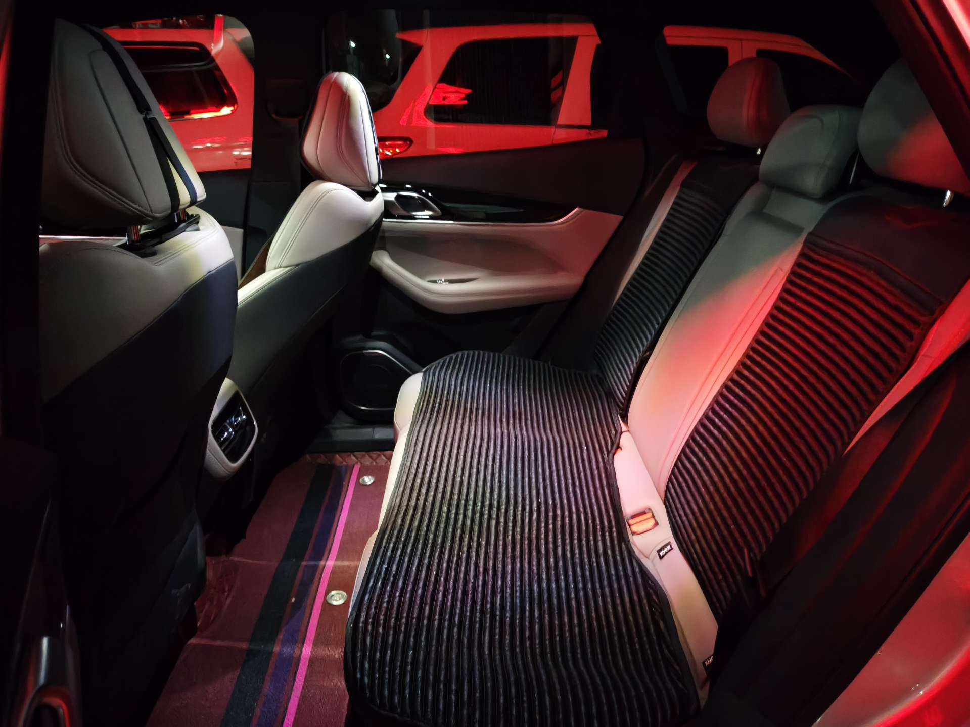 GEELY Boyue L 2026 #9 GEELY Boyue L 2026 صورة سيارة #9