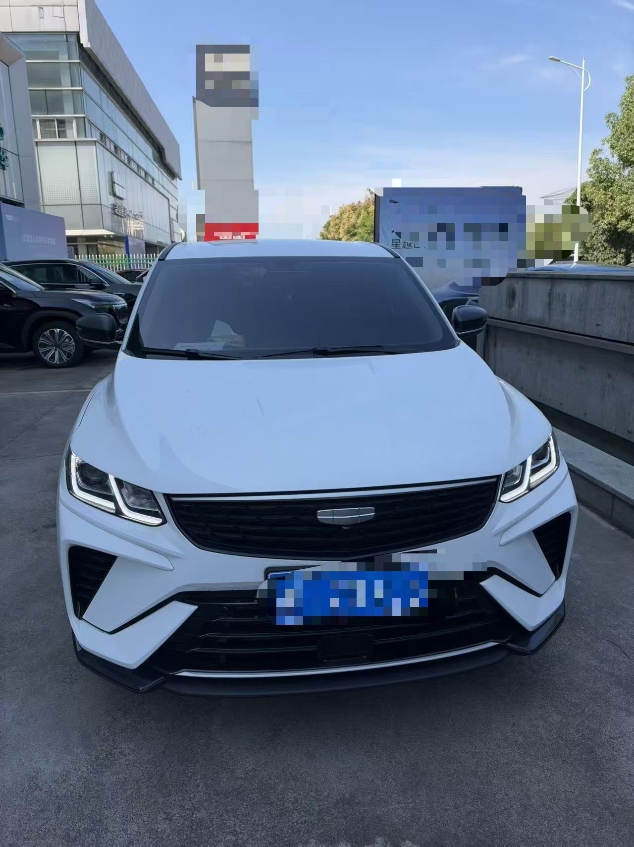 GEELY Coolray 2025 #3 GEELY Coolray 2025 car image #3