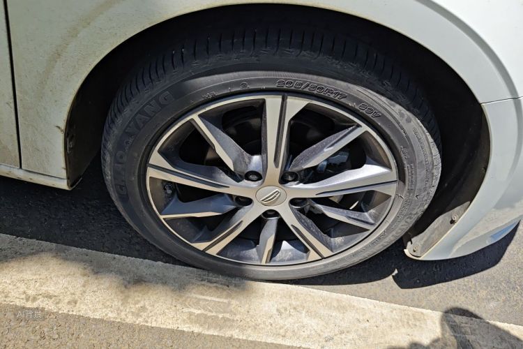GEELY Emgrand 2023 #9 GEELY Emgrand 2023 car image #9