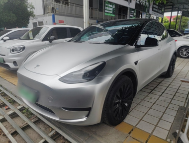Tesla Model Y 2023 Tesla Model Y 2023 car image
