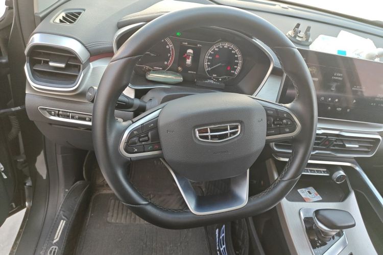 GEELY Coolray 2022 #15 GEELY Coolray 2022 car image #15