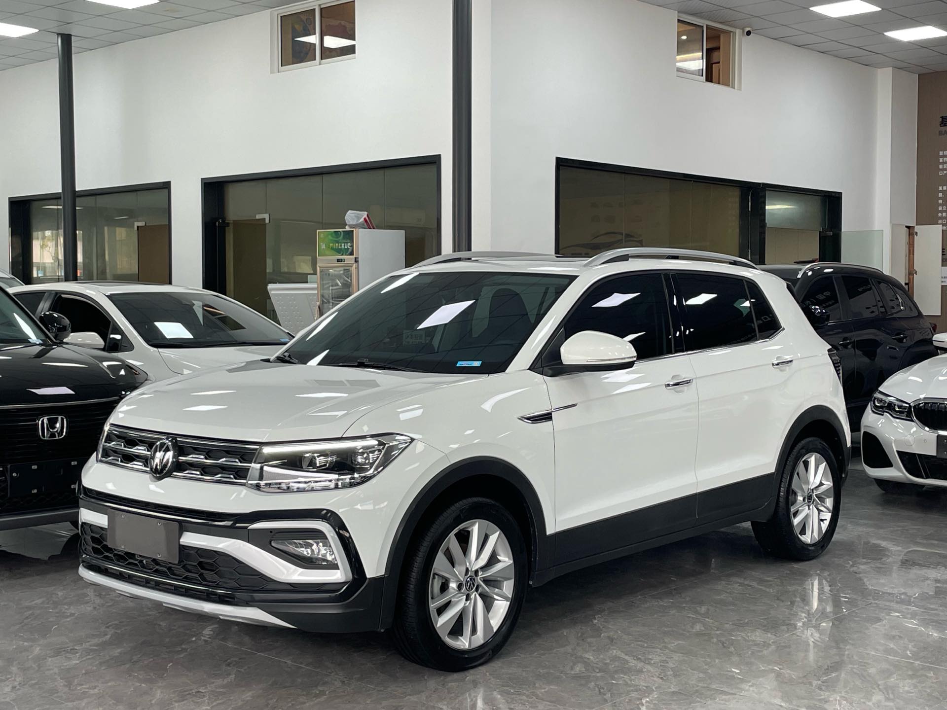 Volkswagen T-Cross 2022 汽车图片 