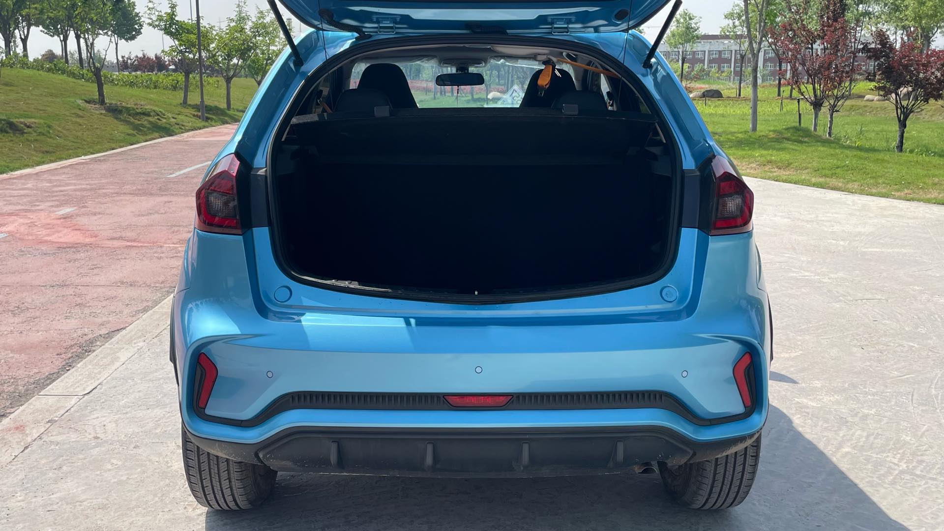 Livan X3 PRO 2023 car image #8