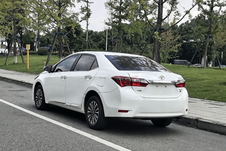 Toyota Corolla 2018 car image #6