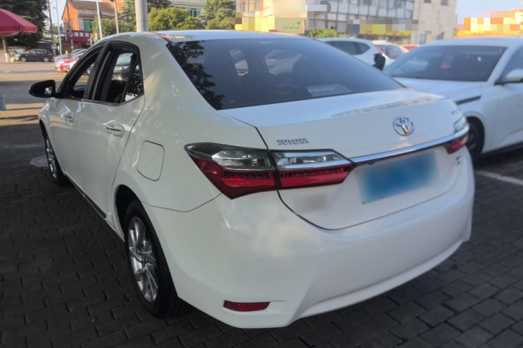 Toyota Corolla 2017 #5 Toyota Corolla 2017 car image #5