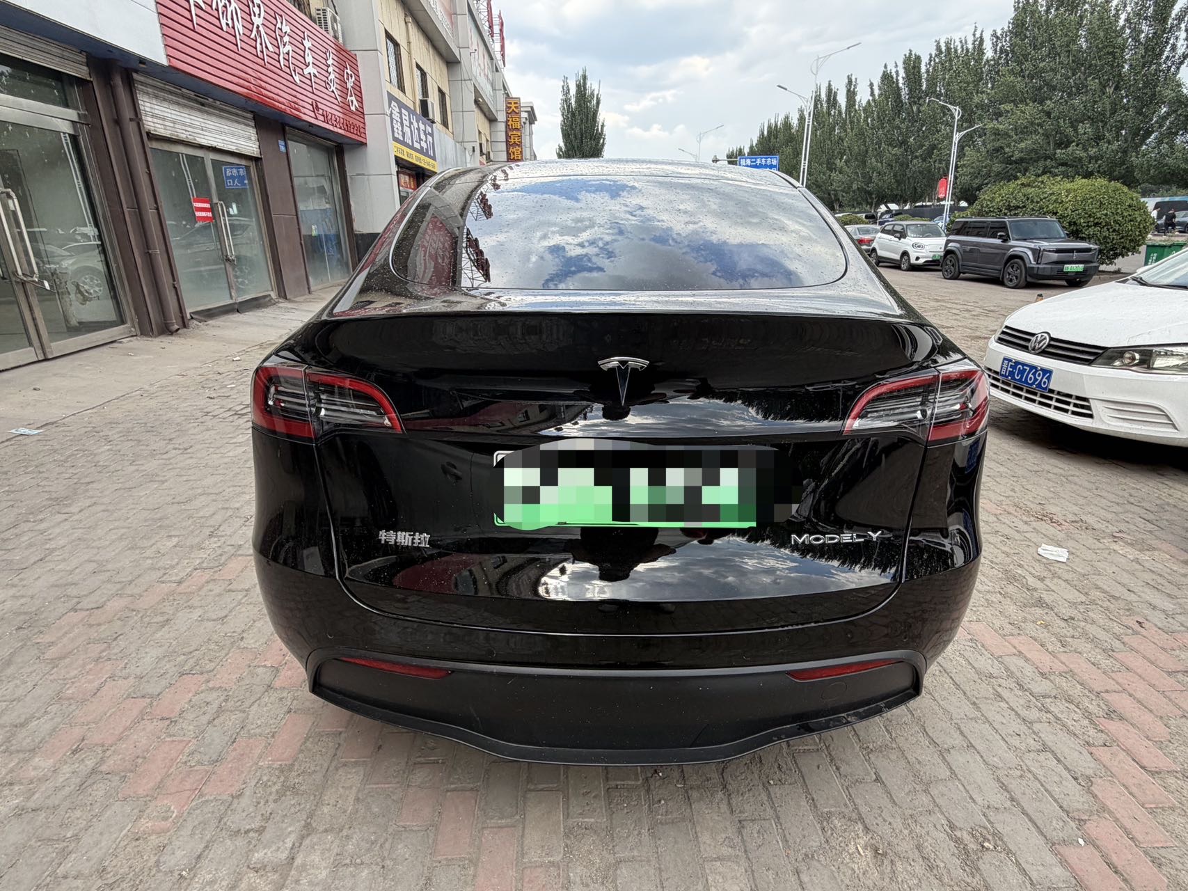 Tesla Model Y 2021 #5 Tesla Model Y 2021 car image #5