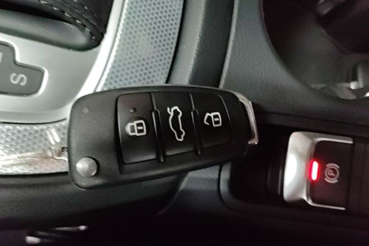 Audi Q3 2015 #9 Audi Q3 2015 immagine di auto #9