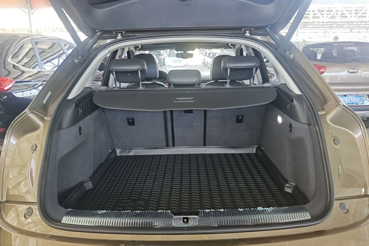 Audi Q3 2019 #19 Audi Q3 2019 car image #19