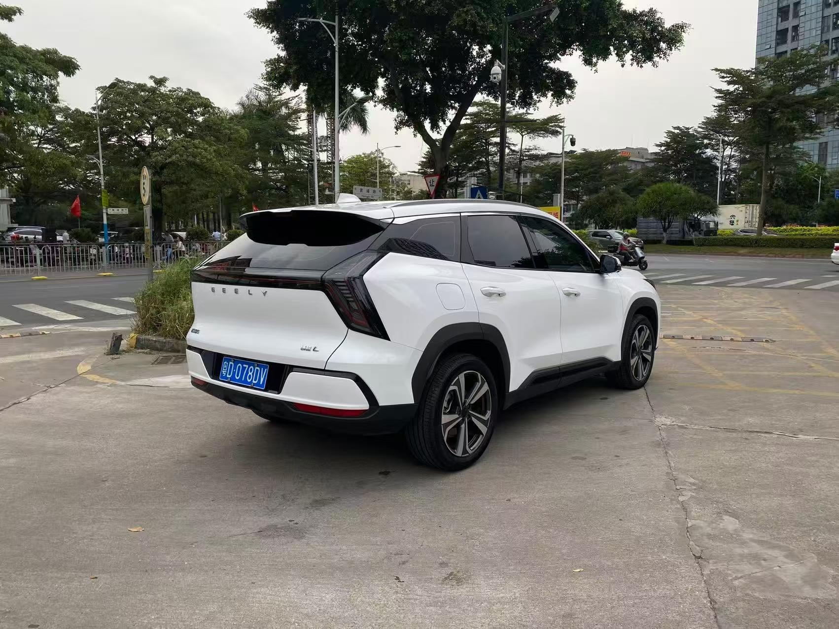 GEELY Boyue L 2025 #2 GEELY Boyue L 2025 car image #2