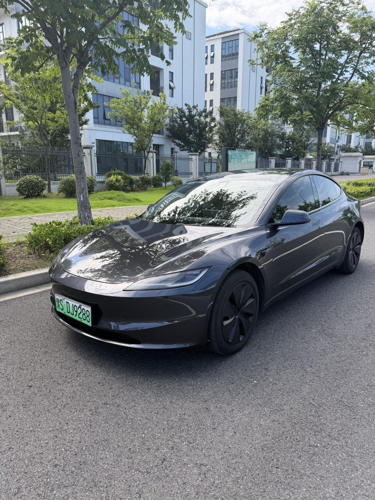 Tesla Model 3 2025 Tesla Model 3 2025 car image