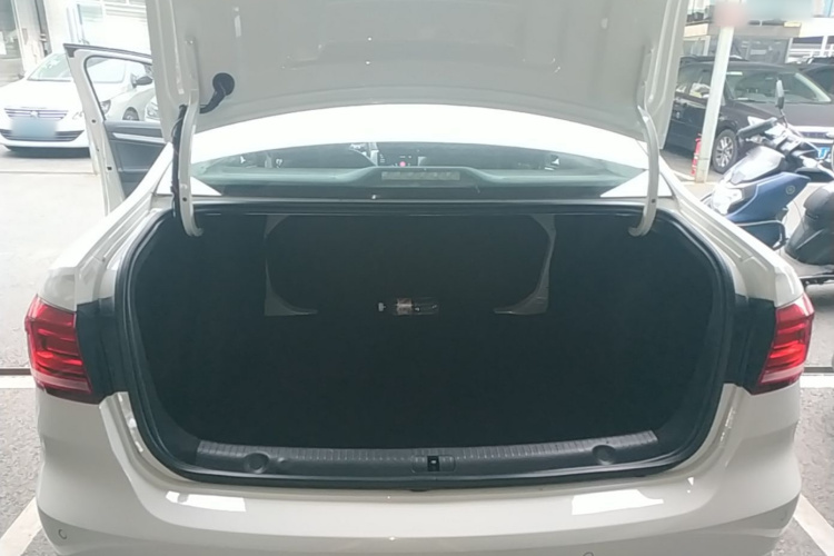 Volkswagen Lavida 2023 #19 Volkswagen Lavida 2023 car image #19