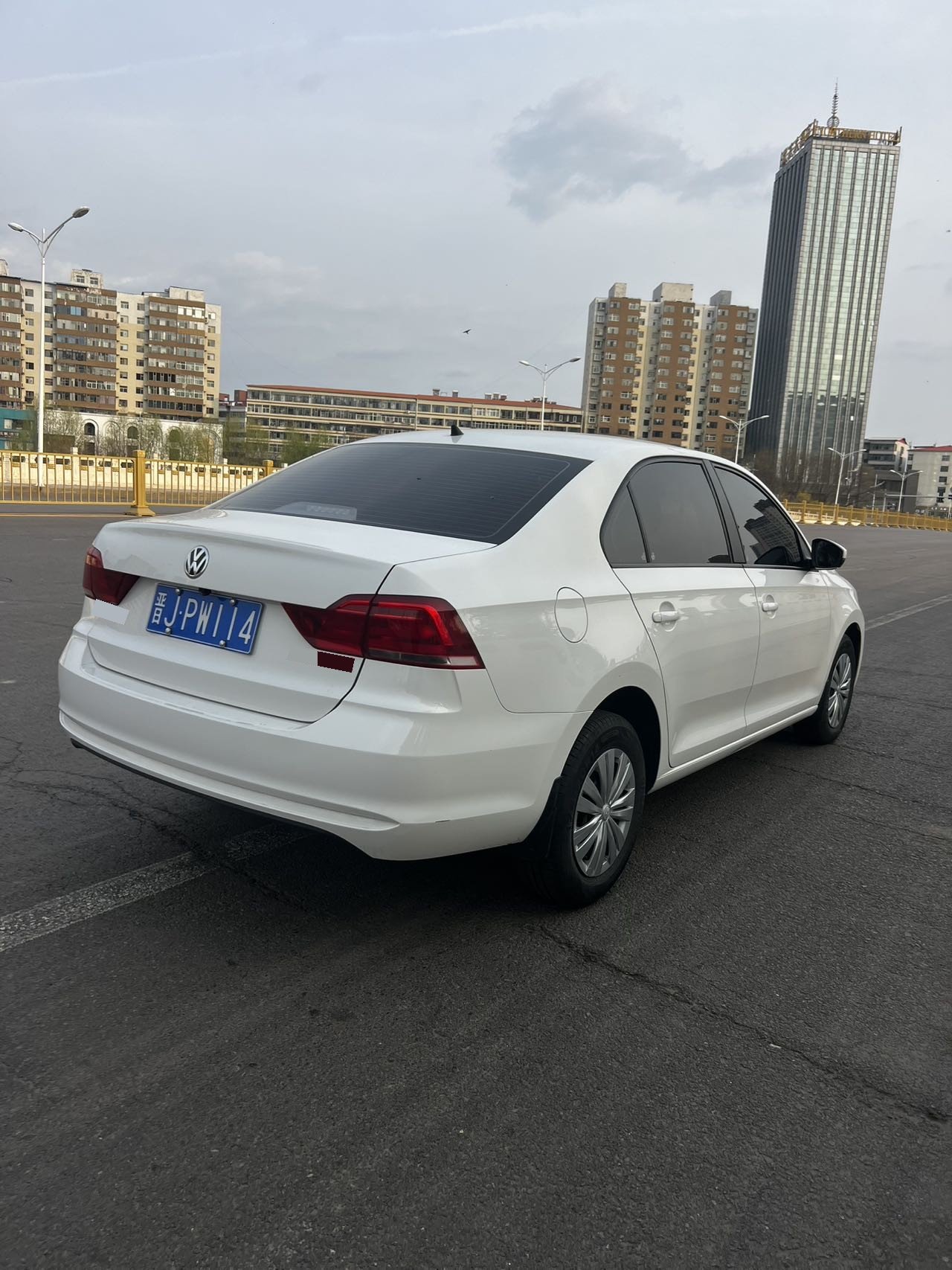 Volkswagen Santana 2023 car image #6