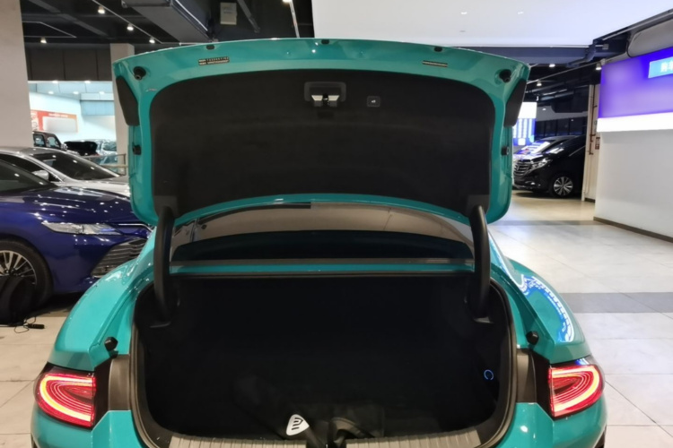 MI SU7 2025 car image #19