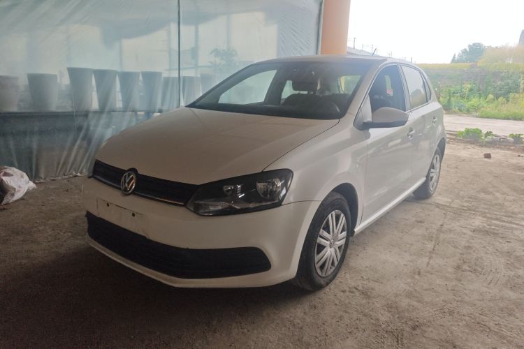Volkswagen Polo 2017 car image #2