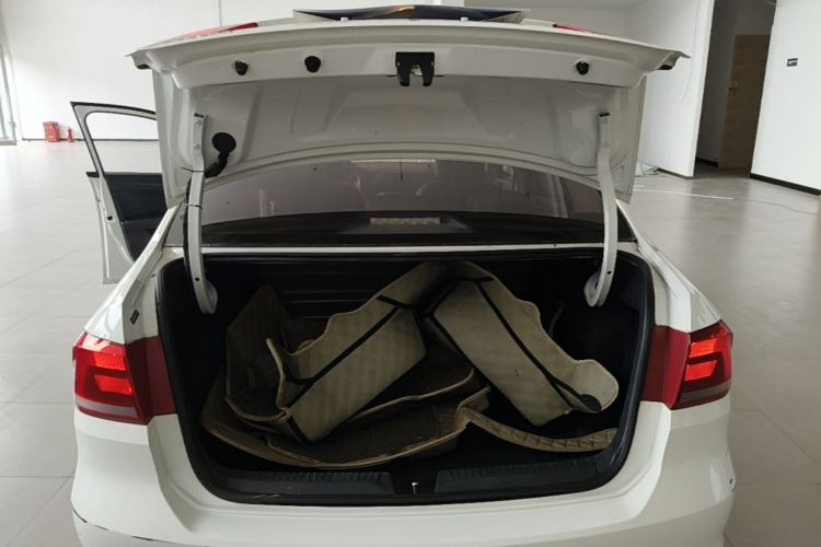 Volkswagen Santana 2017 #19 Volkswagen Santana 2017 car image #19