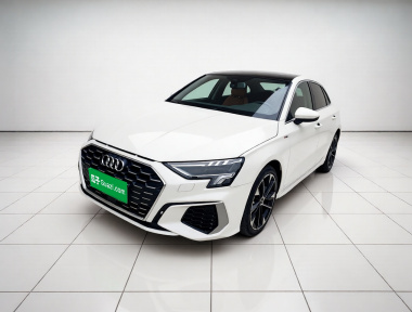 Audi A3 2023 immagine di auto 