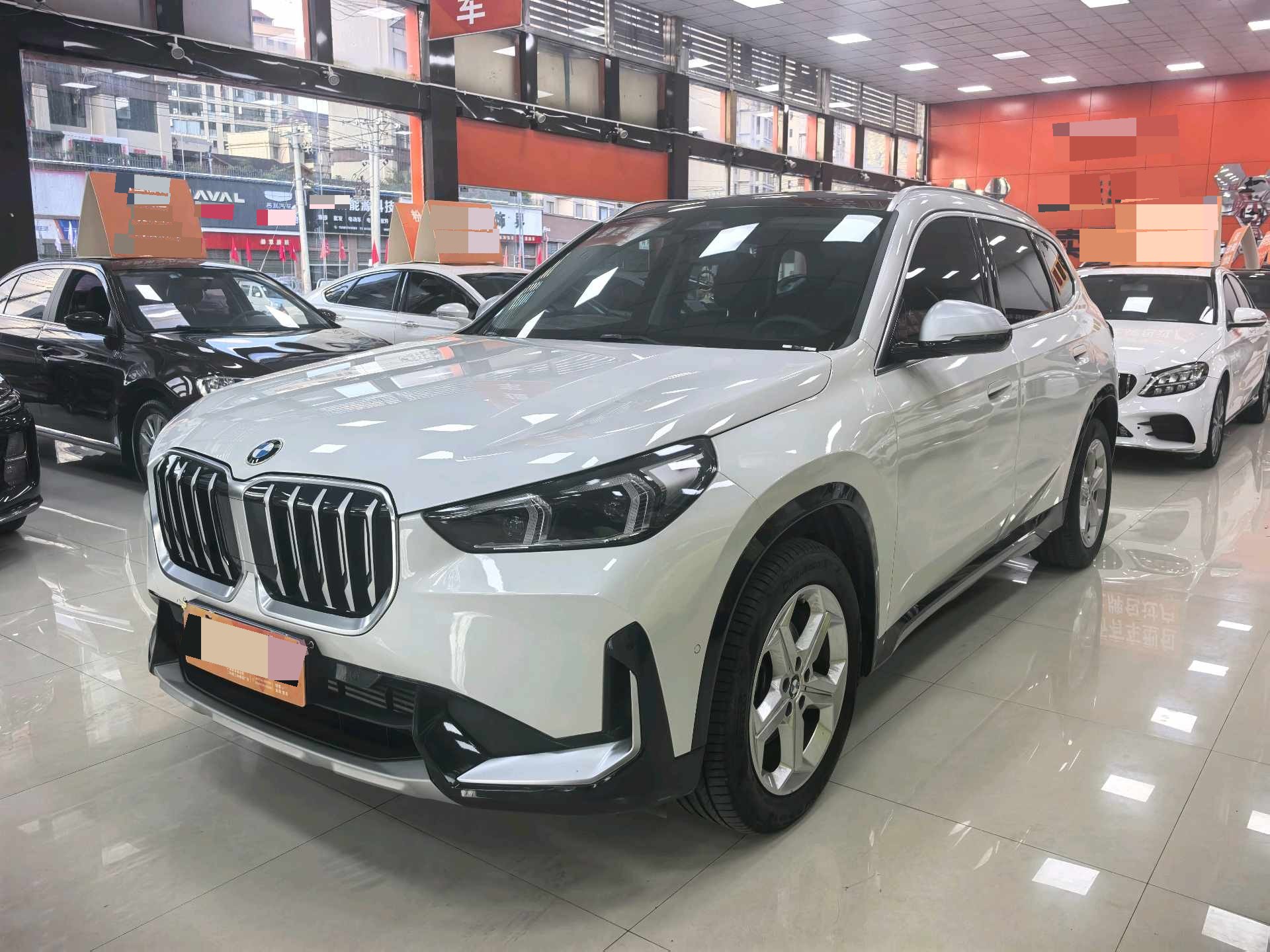 BMW X1 2024 BMW X1 2024 car image
