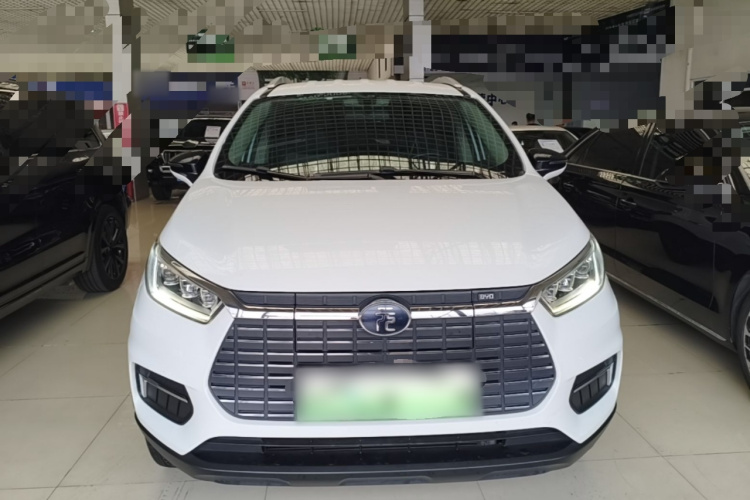 BYD Yuan New Energy 2020 #3 BYD Yuan New Energy 2020 car image #3