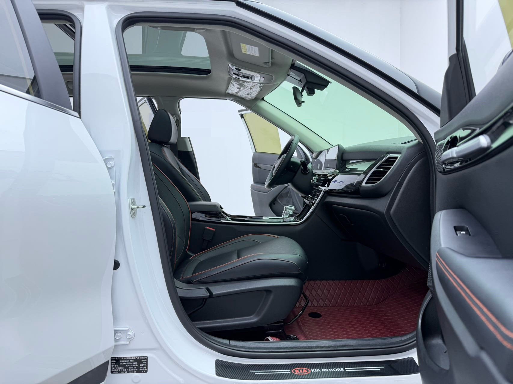 Kia Seltos 2023 car image #14