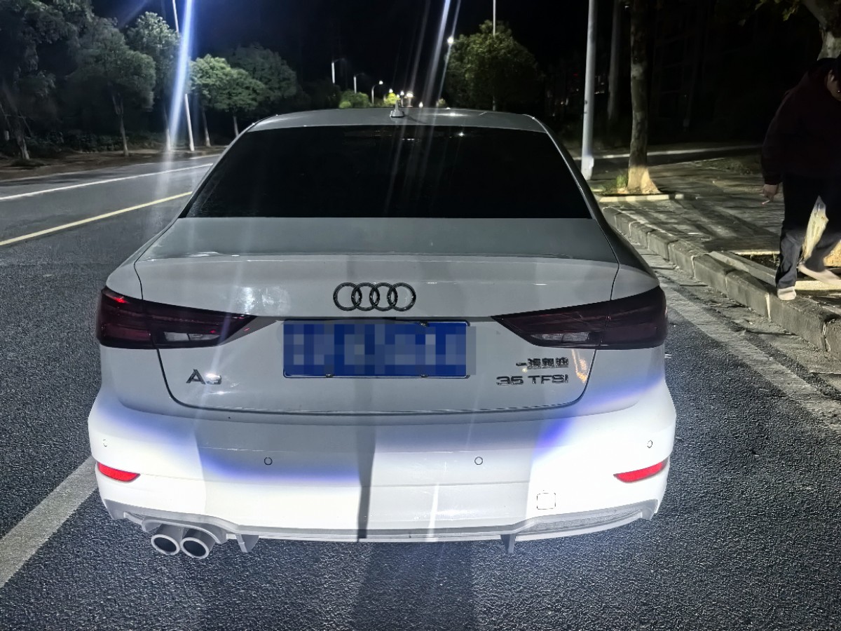 Audi A3 2017 car image #3