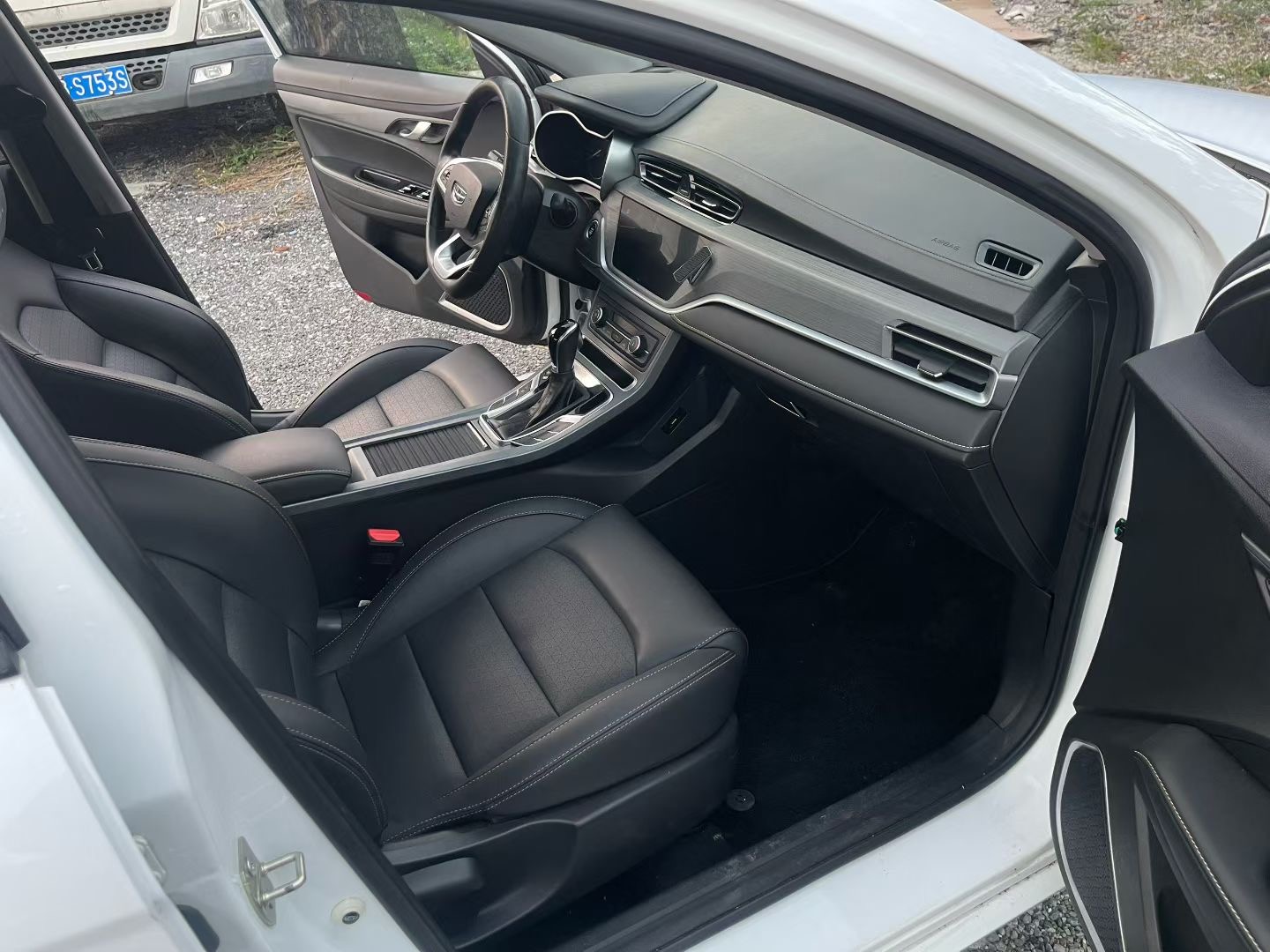 GEELY Emgrand 2022 immagine di auto #8