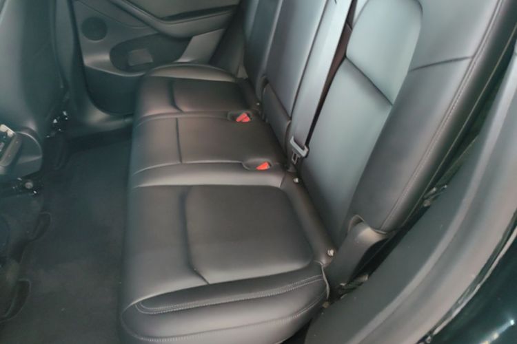 Tesla Model Y 2022 car image #17
