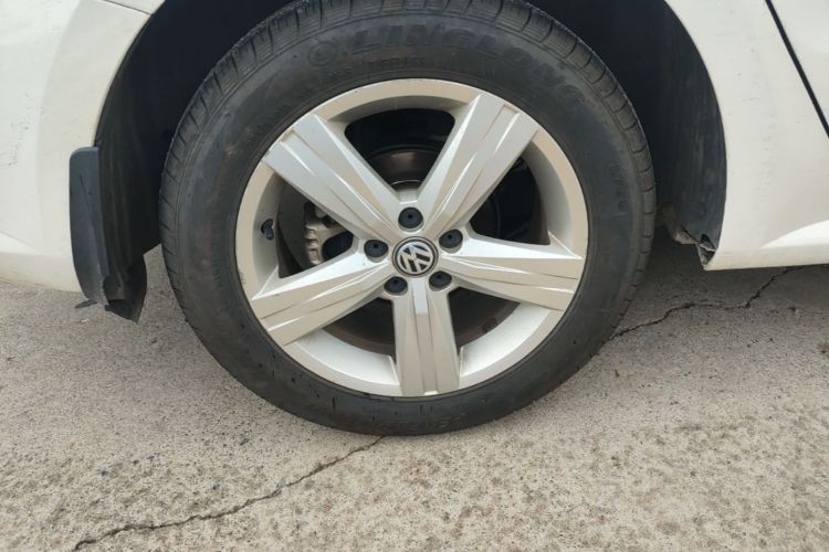 Volkswagen Lavida 2019 car image #10