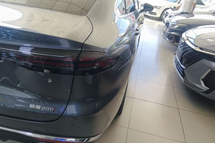 GEELY Emgrand 2025 #8 GEELY Emgrand 2025 car image #8