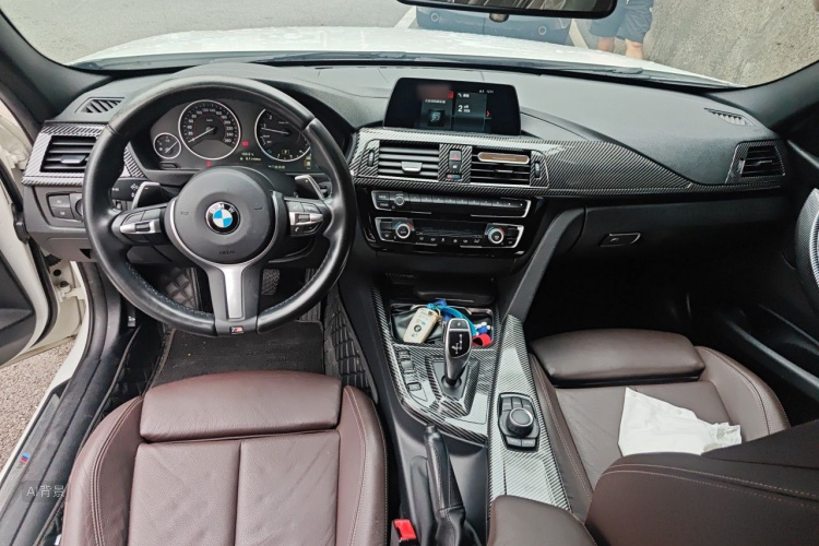BMW 3 Series 2019 #11 BMW 3 Series 2019 car image #11